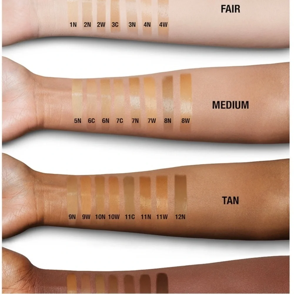 🌿 Charlotte Tilbury Beautiful Skin Liquid Foundation